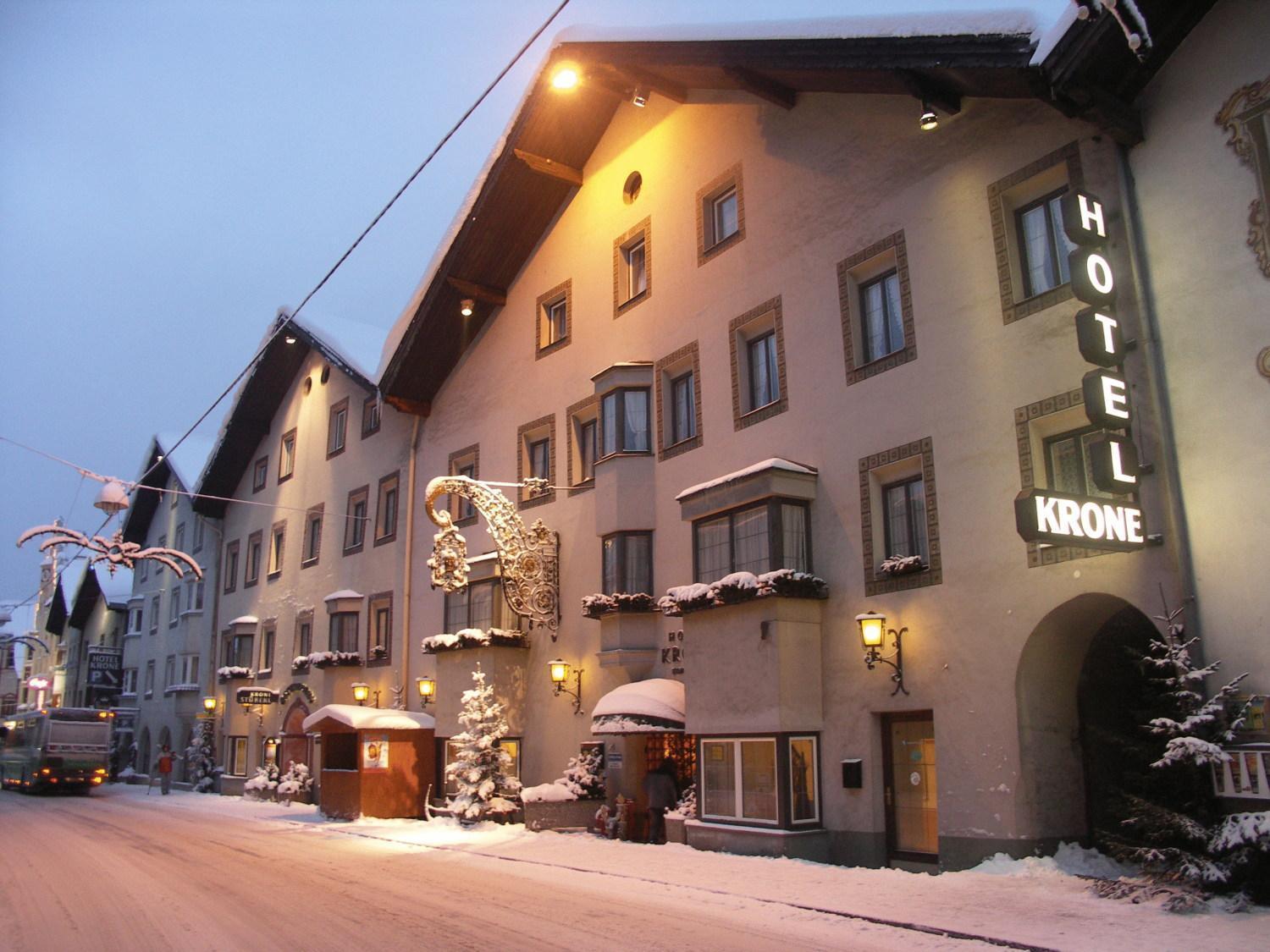 Hotel Krone Matrei am Brenner Exterior photo