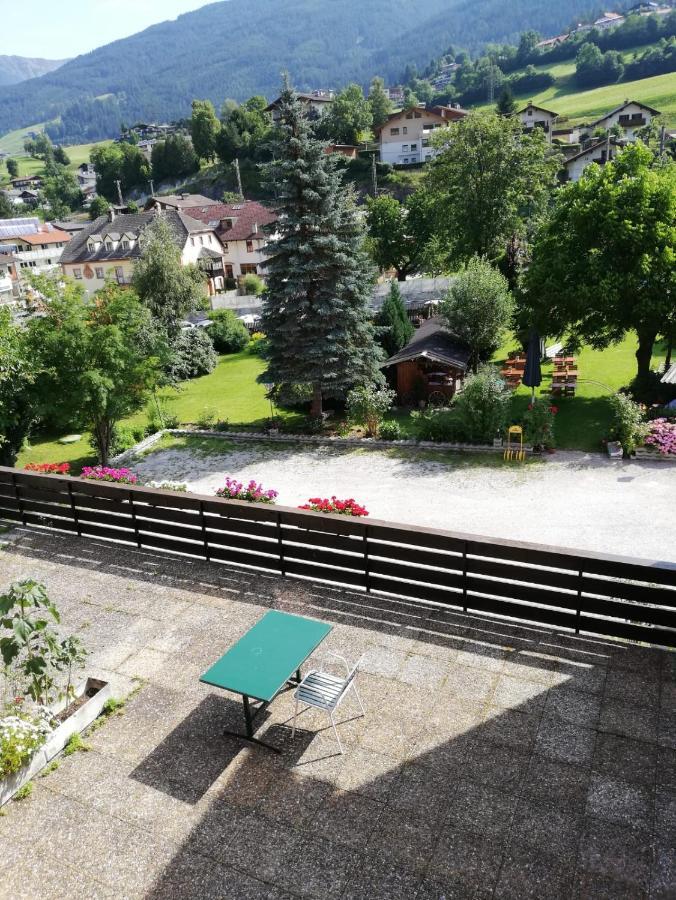Hotel Krone Matrei am Brenner Exterior photo